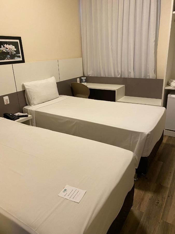 Hotel H2 Congonhas المظهر الخارجي الصورة A single bed